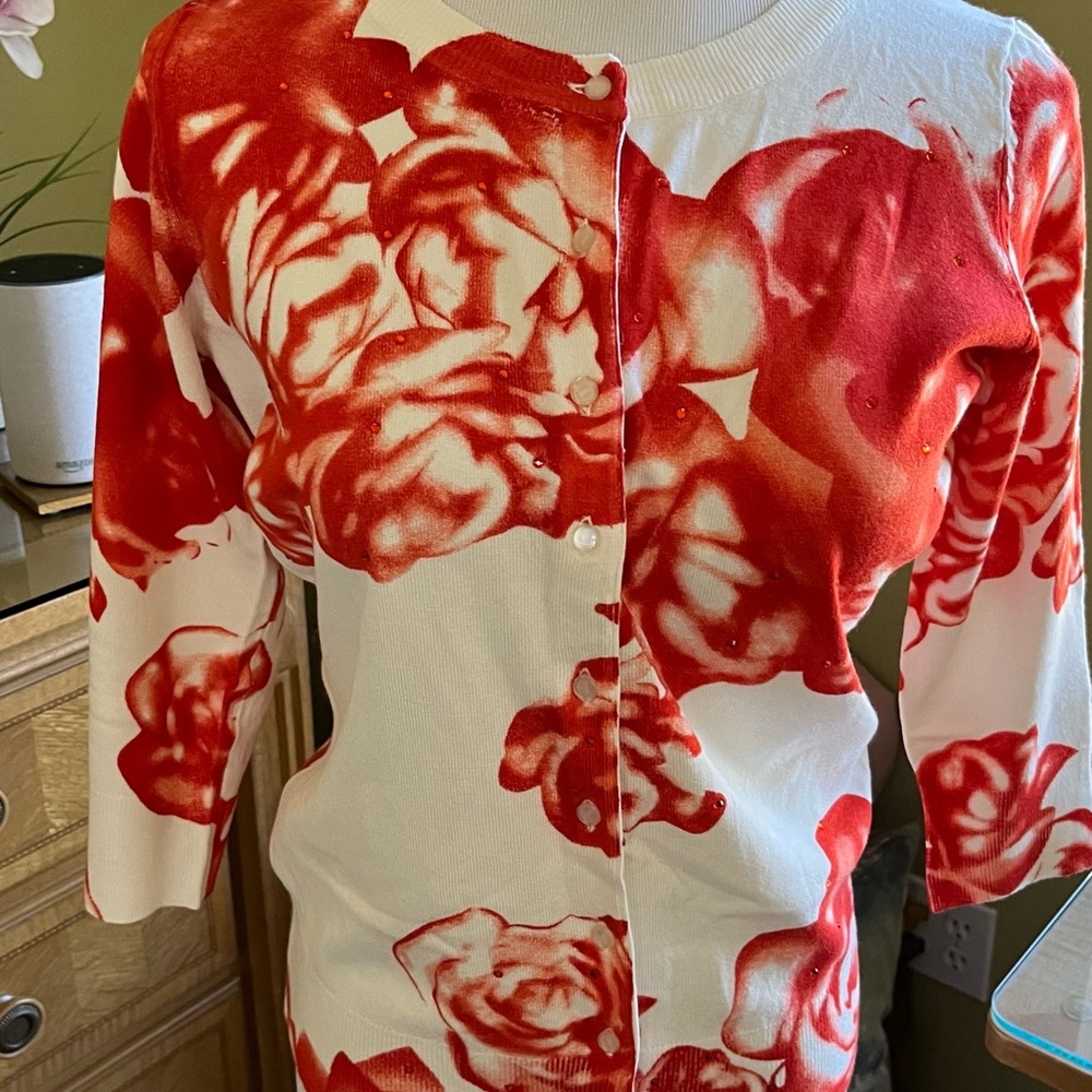 Cyrus Floral Sweater..NWT